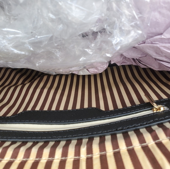 Handbag - Picture 8 of 8